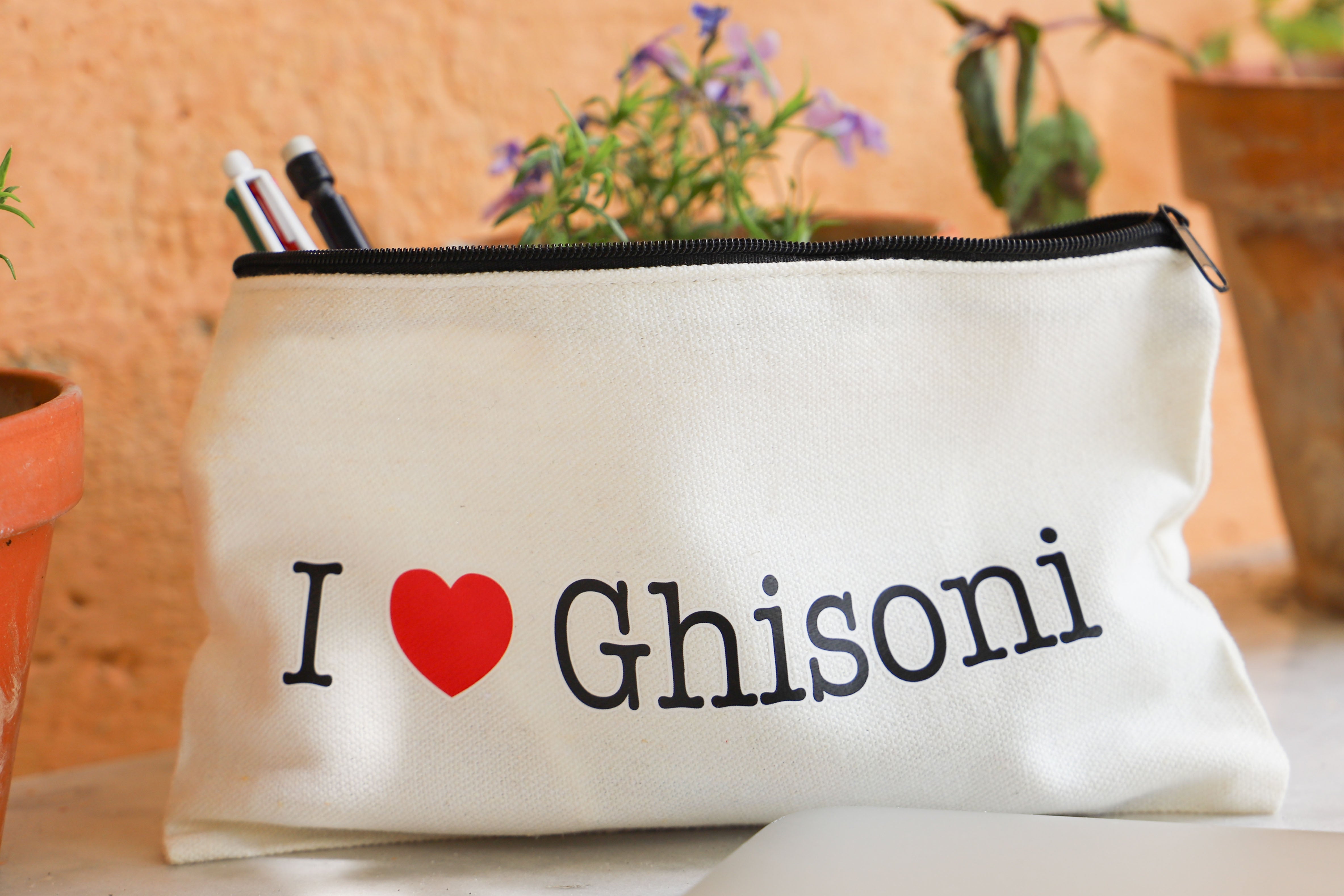 Trousse beige & I love Ghisoni noir/rouge